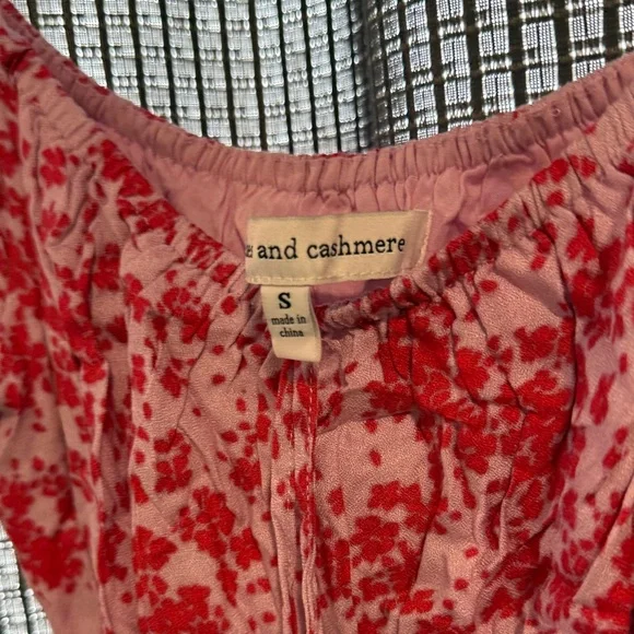 cupcakes & cashmere Floral Midi Dress in Pink and White - Picture 3 of 4